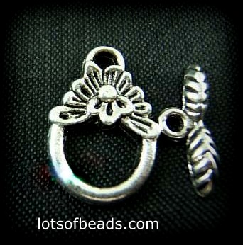 Tibetan Silver Floral Toggle